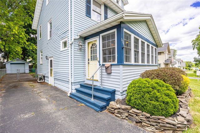 370 Laurelton Rd, Irondequoit, NY 14609