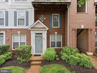 12753 FAIR CREST CT #22, Fairfax, VA 22033