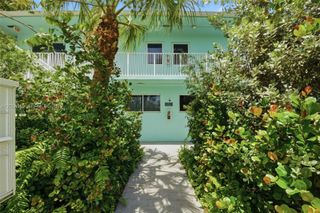 127 NW 74th St 3, Miami, FL 33150