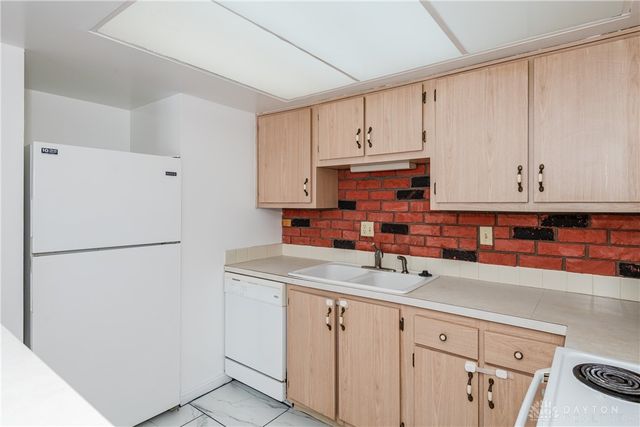 5551 Hummock Road, Dayton, OH 45426