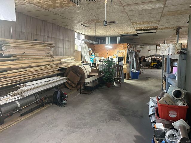 1200 W 6Th Street, Mishawaka, IN 46544