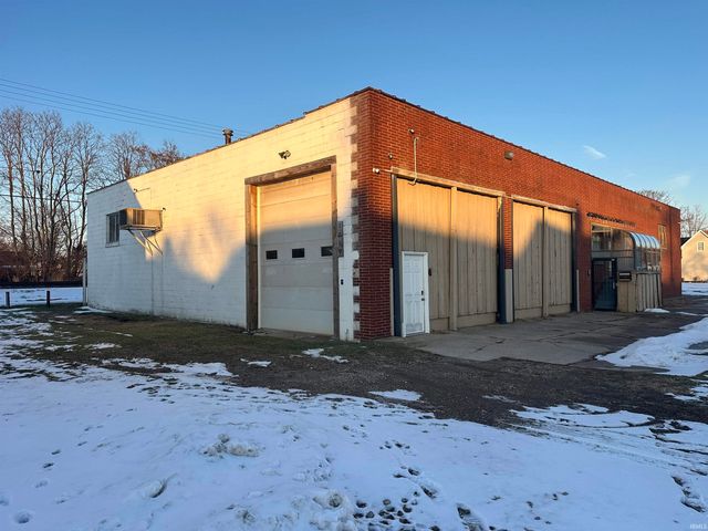 1200 W 6Th Street, Mishawaka, IN 46544