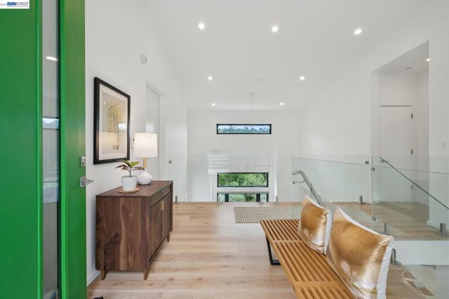 6874 BUCKINGHAM BOULEVARD, Berkeley, CA 94705
