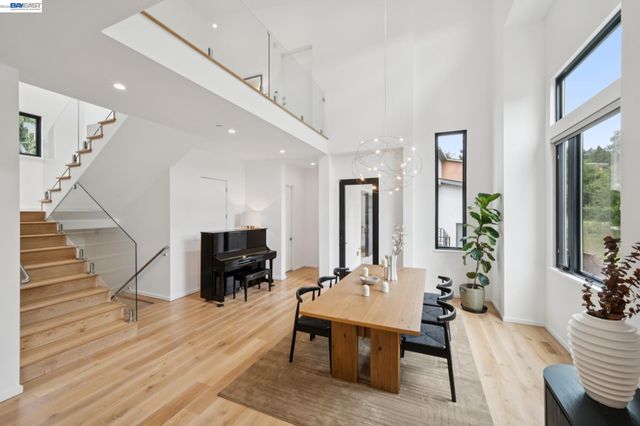 6874 BUCKINGHAM BOULEVARD, Berkeley, CA 94705