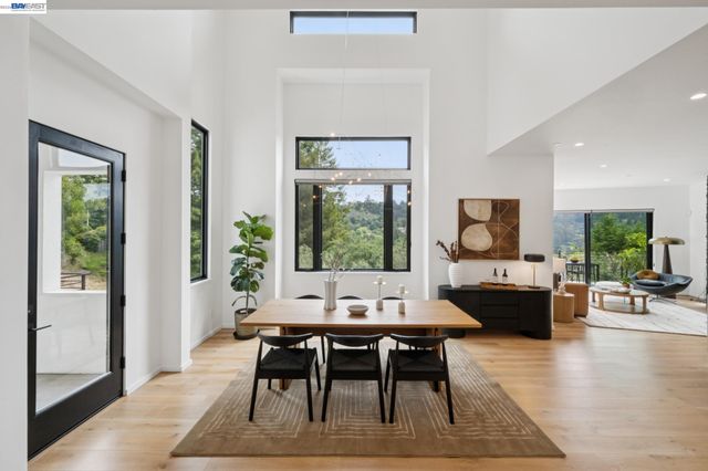 6874 BUCKINGHAM BOULEVARD, Berkeley, CA 94705