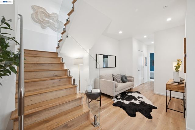6874 BUCKINGHAM BOULEVARD, Berkeley, CA 94705