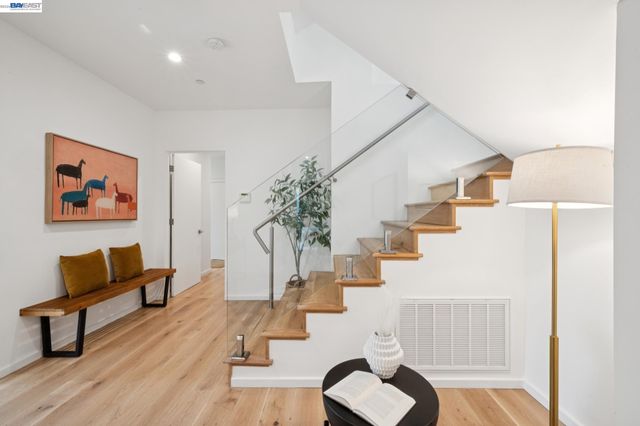 6874 BUCKINGHAM BOULEVARD, Berkeley, CA 94705