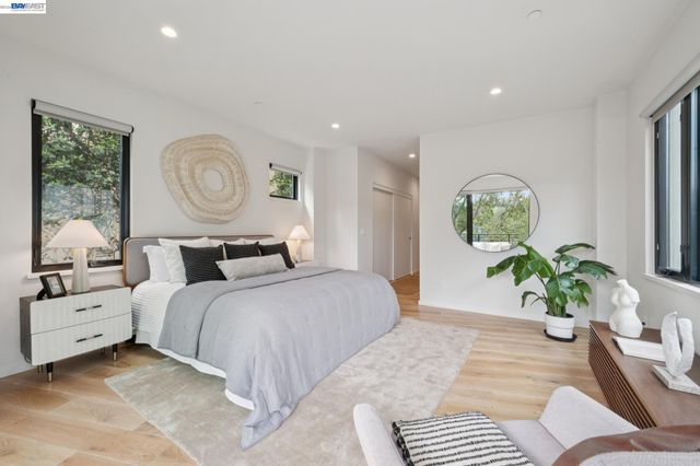 6874 BUCKINGHAM BOULEVARD, Berkeley, CA 94705