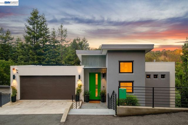 6874 BUCKINGHAM BOULEVARD, Berkeley, CA 94705