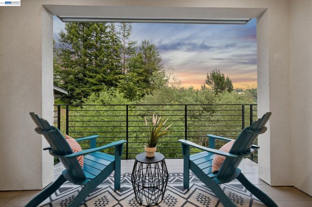 6874 BUCKINGHAM BOULEVARD, Berkeley, CA 94705