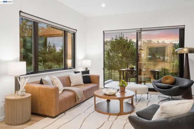 6874 BUCKINGHAM BOULEVARD, Berkeley, CA 94705