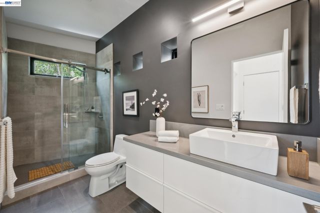 6874 BUCKINGHAM BOULEVARD, Berkeley, CA 94705
