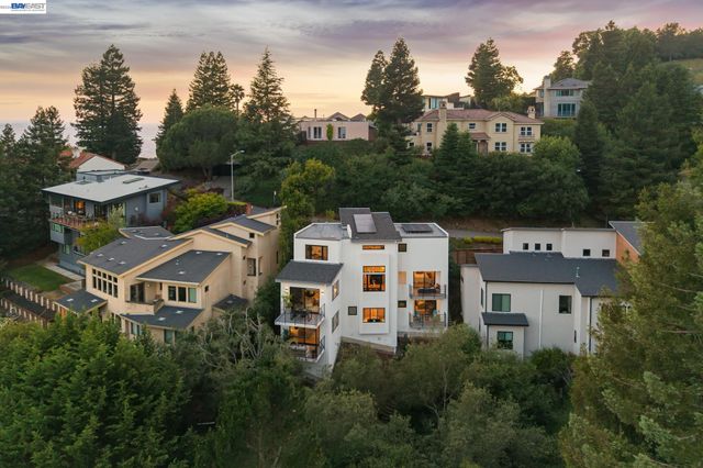 6874 BUCKINGHAM BOULEVARD, Berkeley, CA 94705