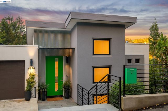 6874 BUCKINGHAM BOULEVARD, Berkeley, CA 94705