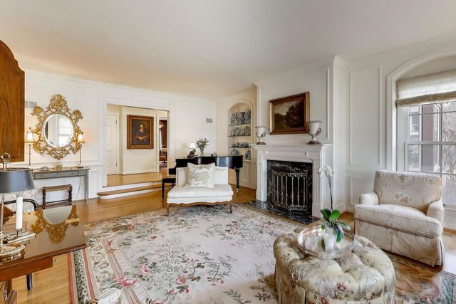 1135 Buttonwood Lane, Northbrook, IL 60062