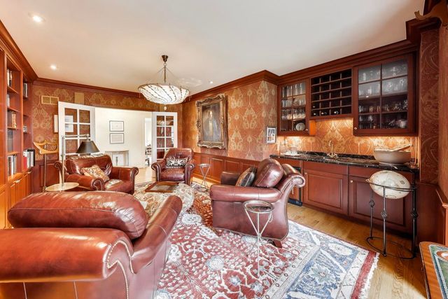 1135 Buttonwood Lane, Northbrook, IL 60062