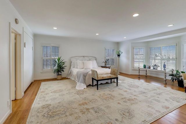 1135 Buttonwood Lane, Northbrook, IL 60062