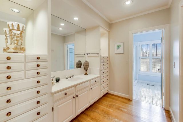 1135 Buttonwood Lane, Northbrook, IL 60062