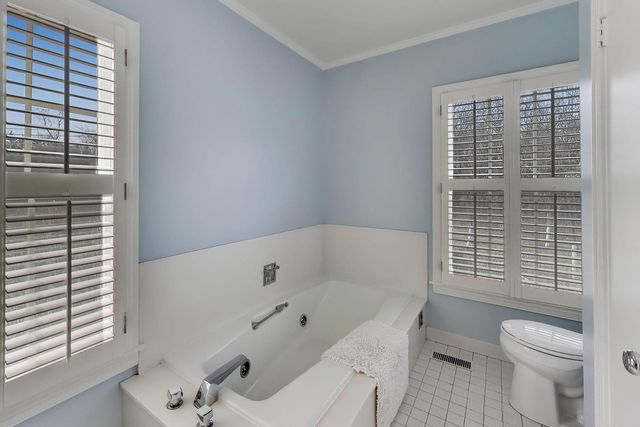 1135 Buttonwood Lane, Northbrook, IL 60062