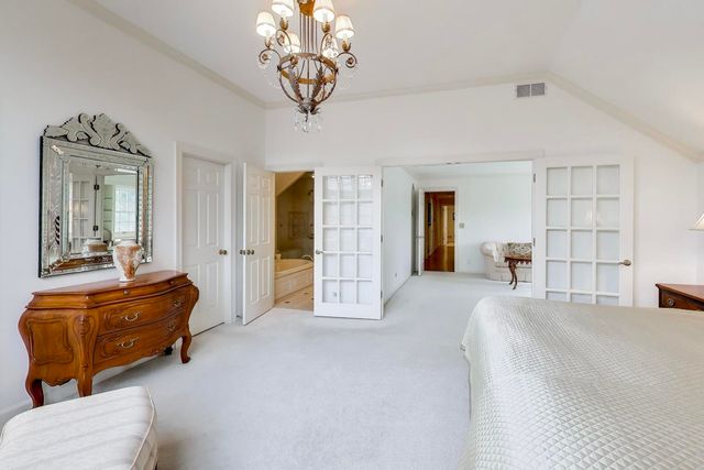 1135 Buttonwood Lane, Northbrook, IL 60062