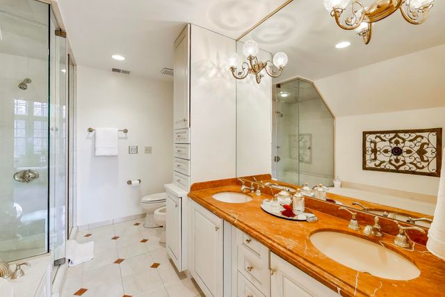 1135 Buttonwood Lane, Northbrook, IL 60062