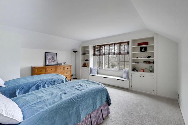 1135 Buttonwood Lane, Northbrook, IL 60062