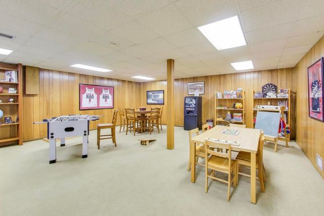 1135 Buttonwood Lane, Northbrook, IL 60062