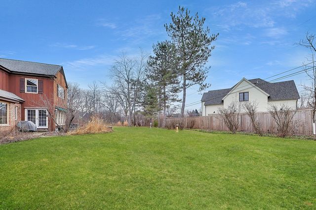 1135 Buttonwood Lane, Northbrook, IL 60062