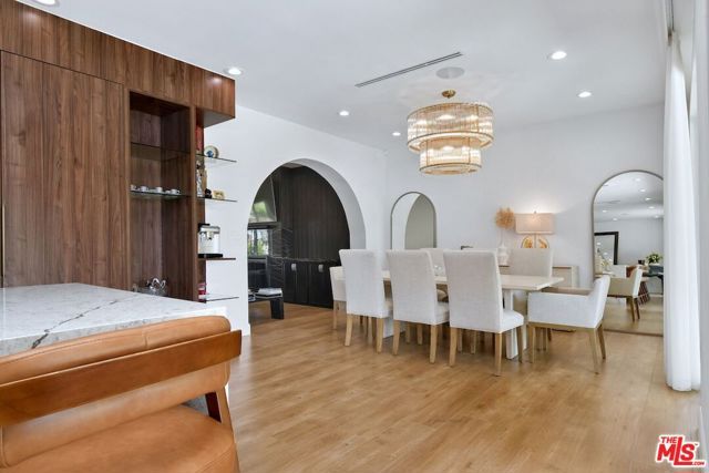 9664 Andora Avenue, Chatsworth (los Angeles), CA 91311
