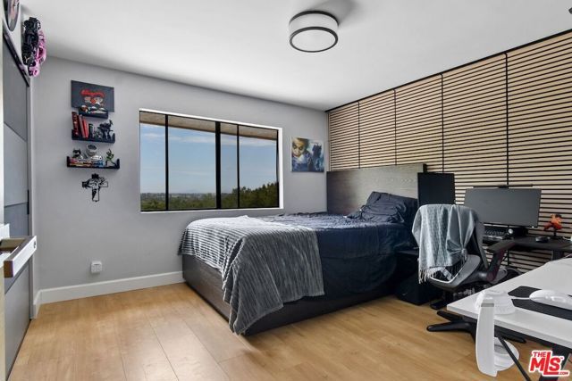 9664 Andora Avenue, Chatsworth (los Angeles), CA 91311
