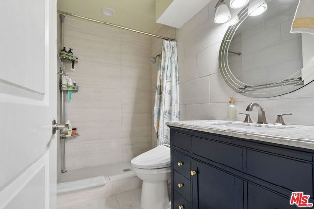 9664 Andora Avenue, Chatsworth (los Angeles), CA 91311