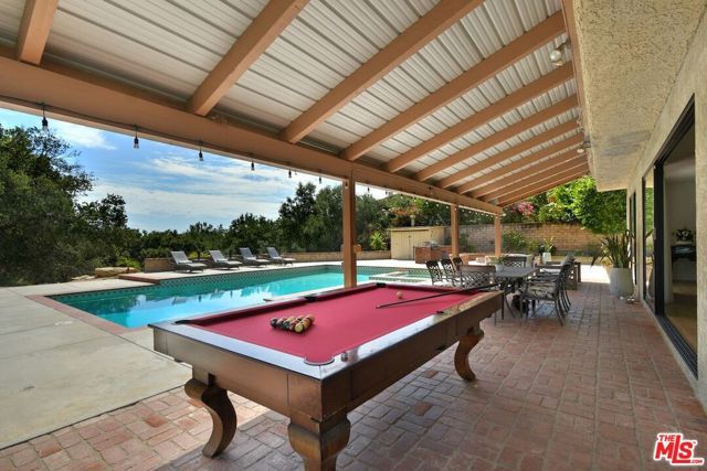 9664 Andora Avenue, Chatsworth (los Angeles), CA 91311
