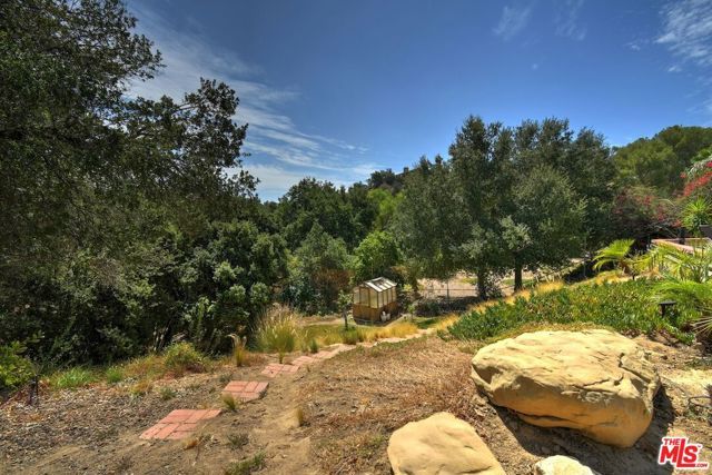 9664 Andora Avenue, Chatsworth (los Angeles), CA 91311