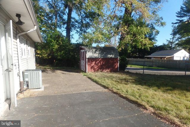 1123 GRANT AVE, Philadelphia, PA 19115