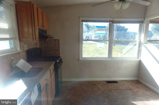 1123 GRANT AVE, Philadelphia, PA 19115