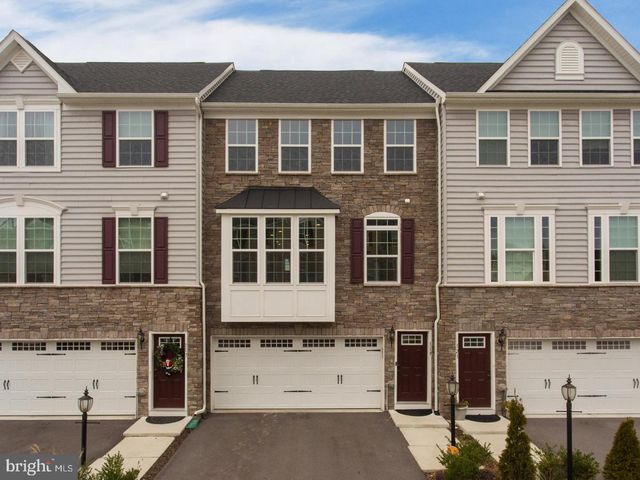 119 FRITILLARY CT, Lake Frederick, VA 22630