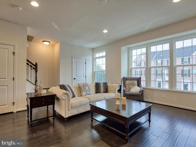 119 FRITILLARY CT, Lake Frederick, VA 22630