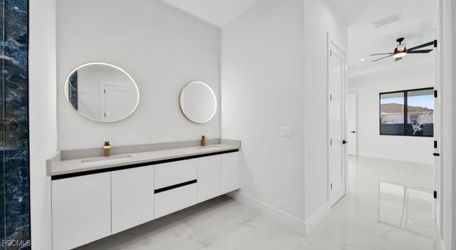 518 NW 1 LN, Cape Coral, FL 33993