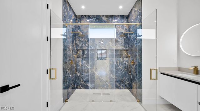 518 NW 1 LN, Cape Coral, FL 33993