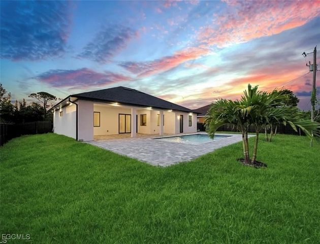 518 NW 1 LN, Cape Coral, FL 33993