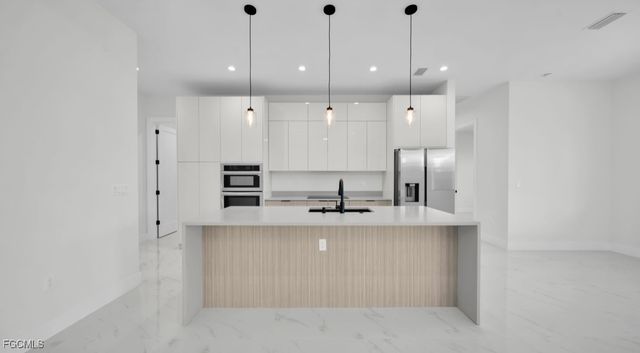 518 NW 1 LN, Cape Coral, FL 33993