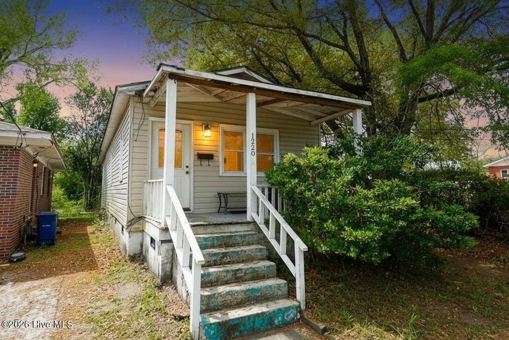 1220 Queen Street, Wilmington, NC 28401