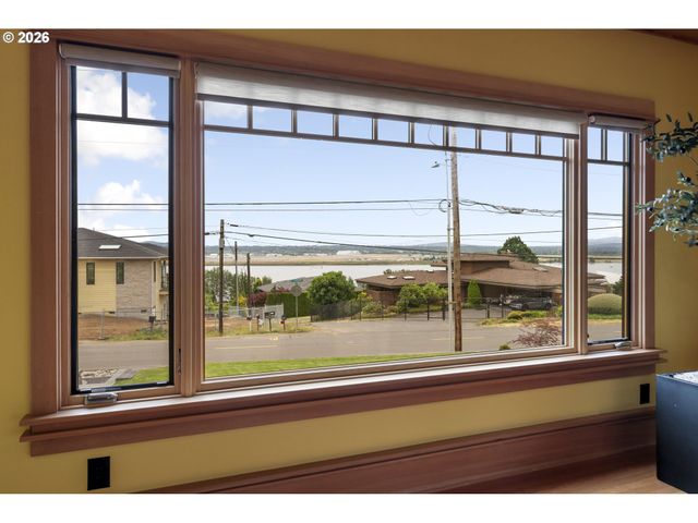 7506 Se EVERGREEN Hwy, Vancouver, WA 98664