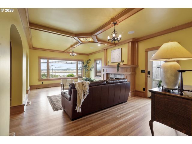 7506 Se EVERGREEN Hwy, Vancouver, WA 98664