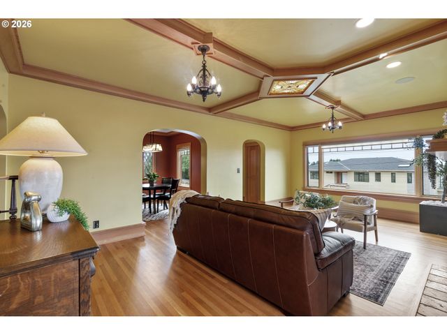 7506 Se EVERGREEN Hwy, Vancouver, WA 98664