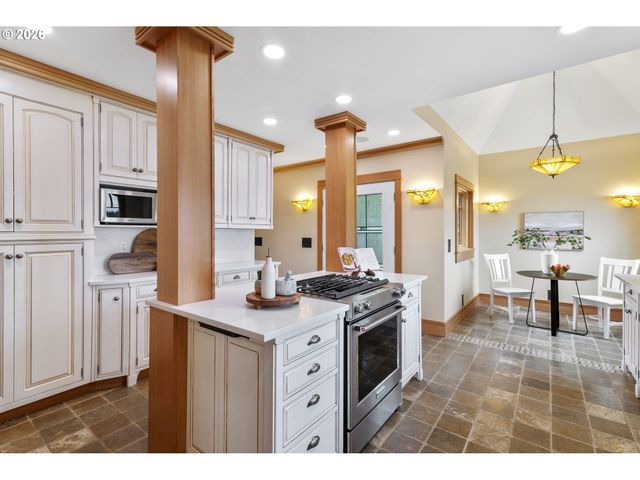 7506 Se EVERGREEN Hwy, Vancouver, WA 98664