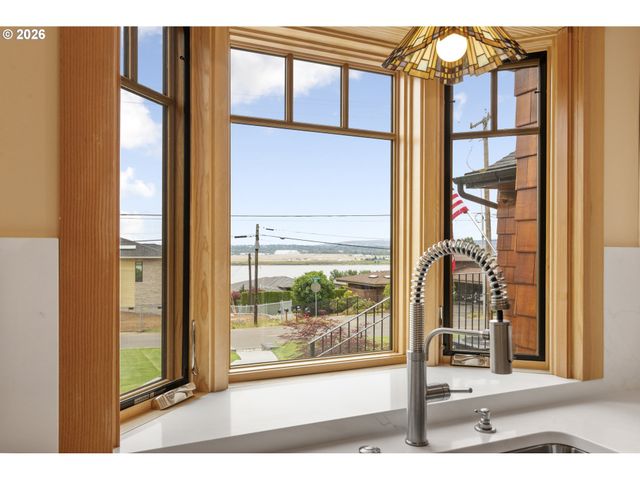 7506 Se EVERGREEN Hwy, Vancouver, WA 98664