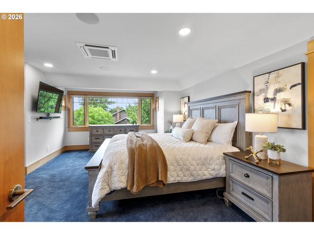 7506 Se EVERGREEN Hwy, Vancouver, WA 98664