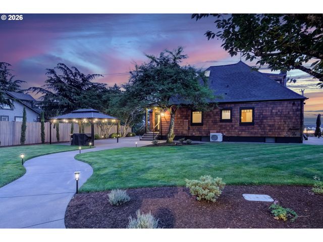 7506 Se EVERGREEN Hwy, Vancouver, WA 98664