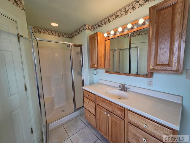 38 Riverview Road, Salmon, ID 83467